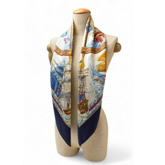 HERMES Blue Silk Scarf - Picture 3 of 9